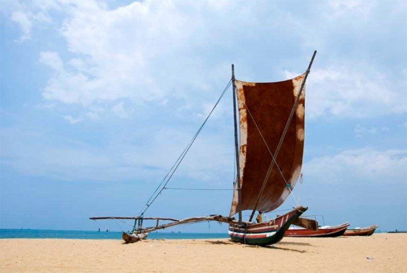 The Reef Beach Hotel Negombo Esterno foto