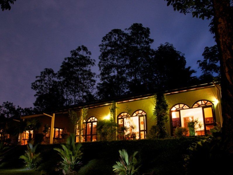 The Reef Beach Hotel Negombo Esterno foto